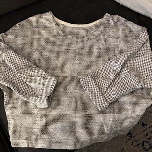 Black and White Patterned Long Sleeve Top